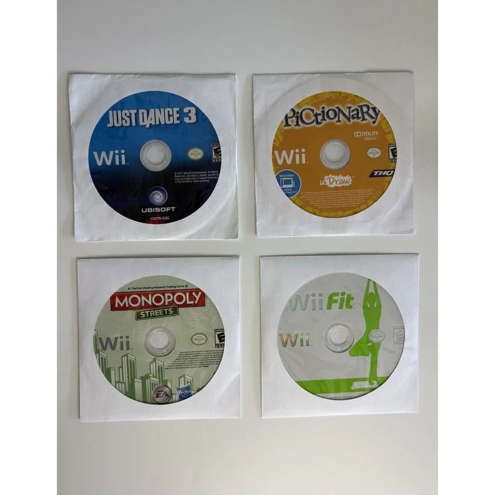 Nintendo Wii RVL-001 Video Game Console GameCube Compatible w Power & AV Cables